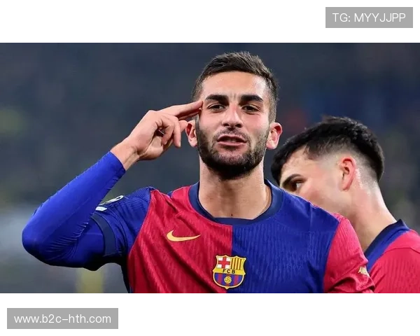 莱万爆射破门，费兰托雷斯双响建功